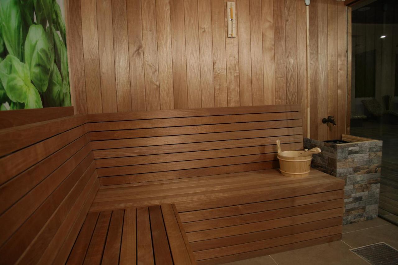 Hotel Sky Gevgelija Exteriör bild A Finnish sauna